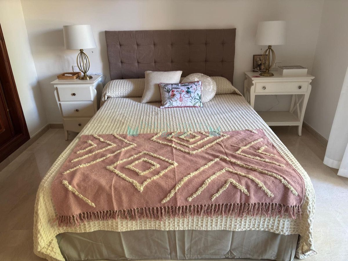 Ground Floor Apartment for rent in Rio Real, Marbella East