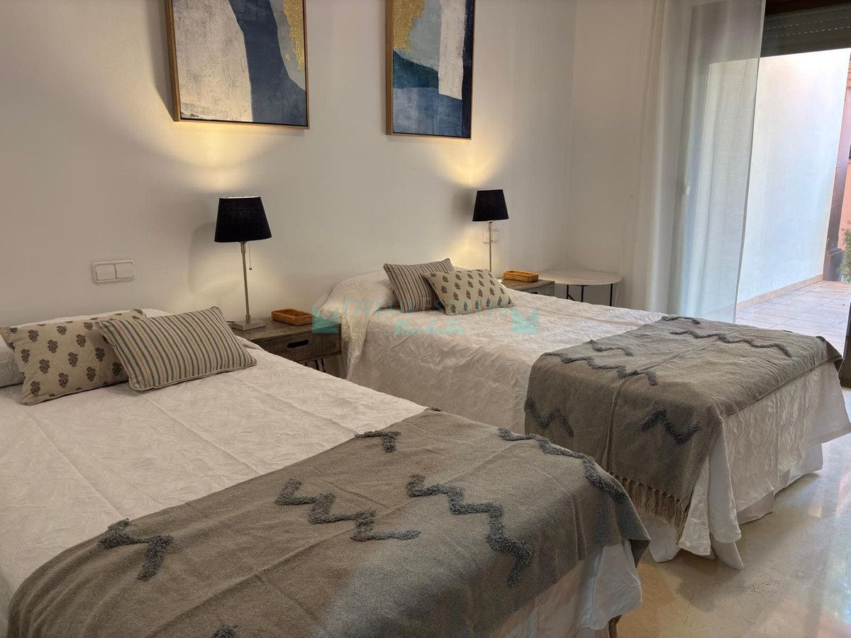 Apartamento Planta Baja en alquiler en Torre Real, Marbella Este