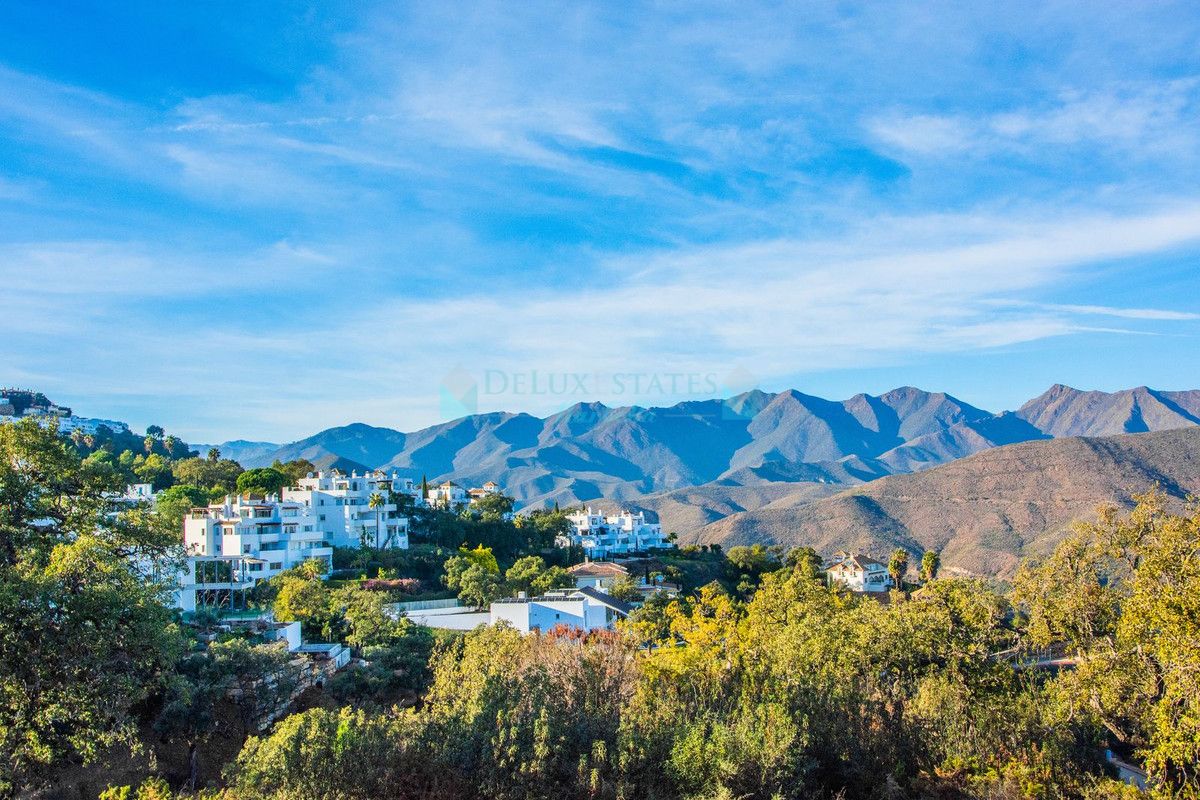 Residential Plot for sale in La Mairena, Marbella East