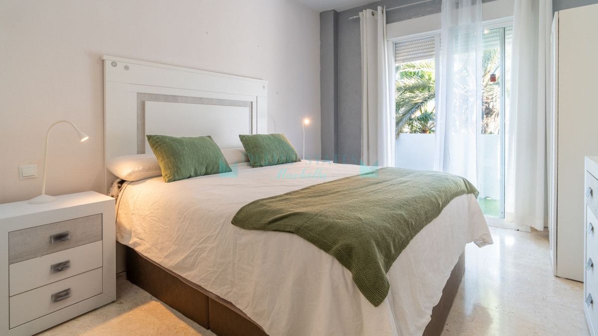 Penthouse for sale in Estepona