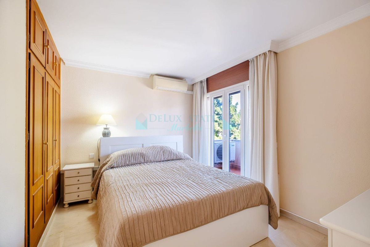 Apartment for sale in Nueva Andalucia