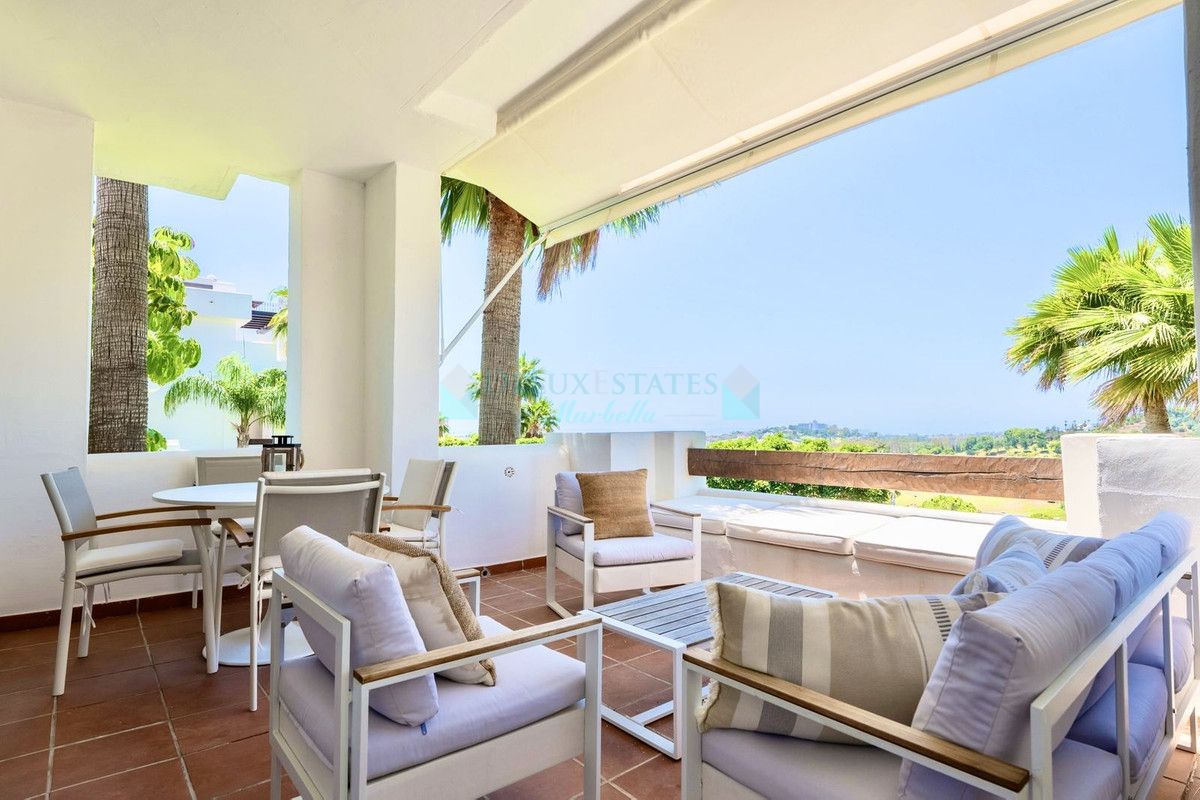 Apartment for rent in Benahavis
