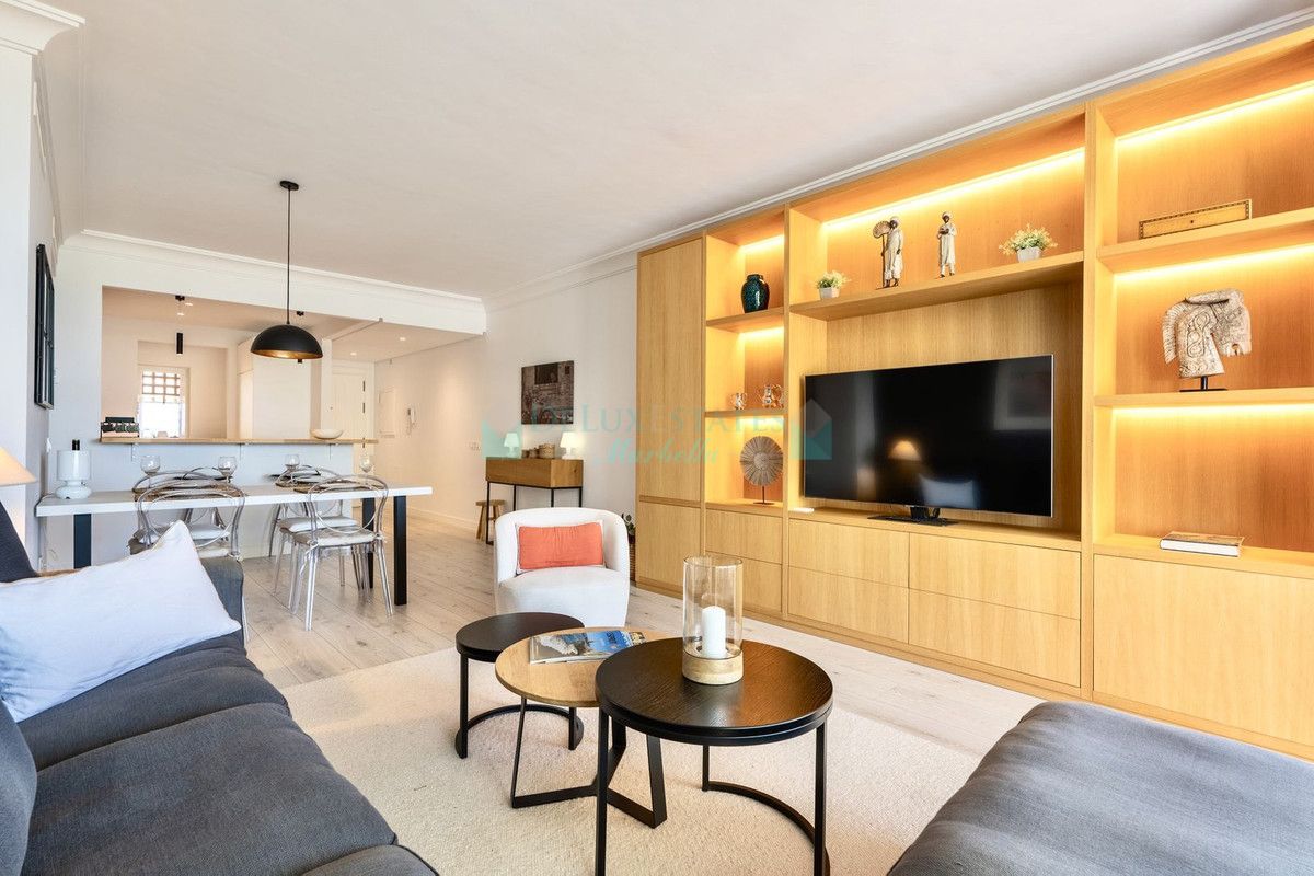 Apartment for rent in Benahavis