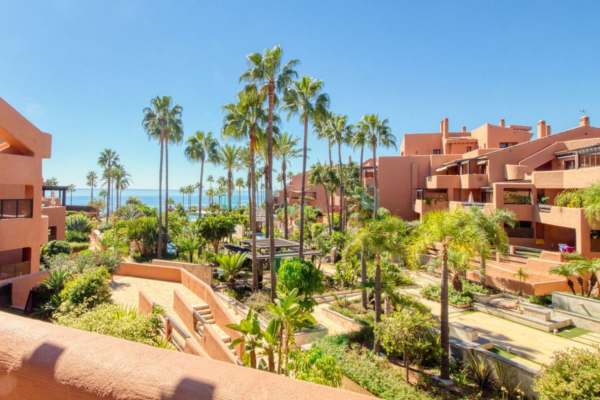 Apartment for sale in Estepona