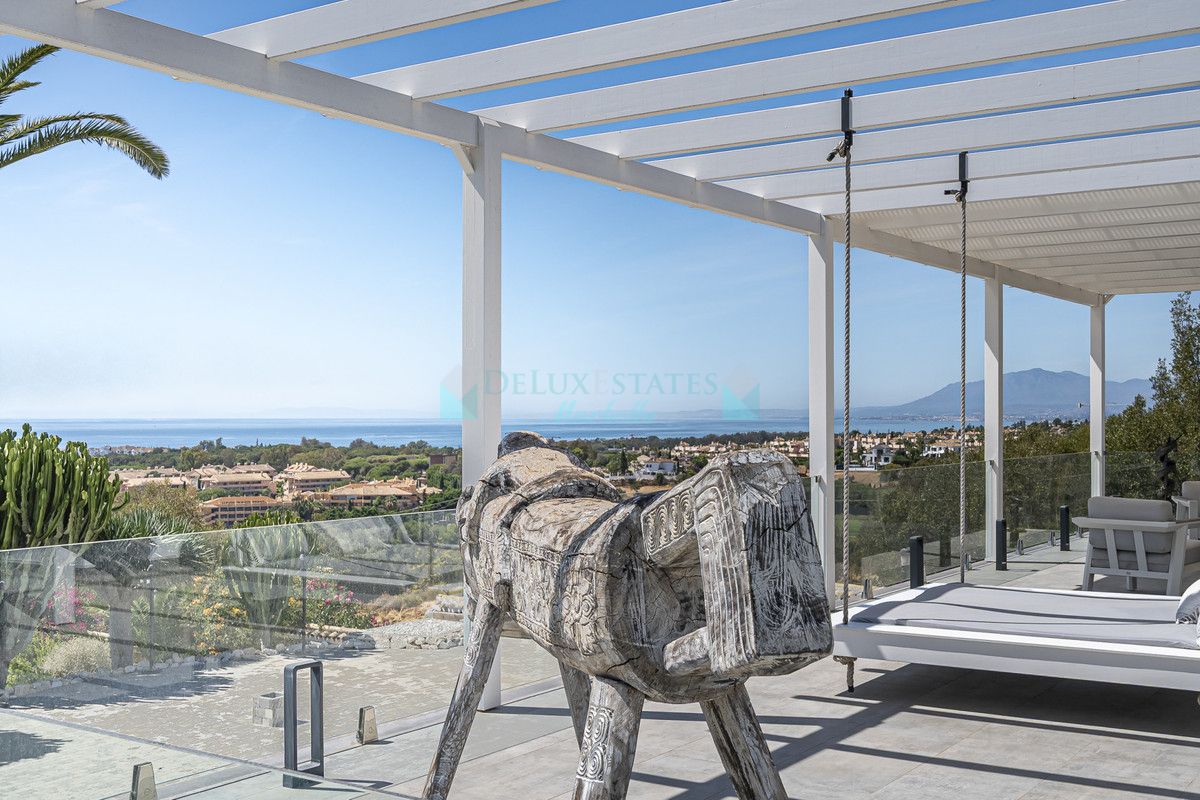 Villa for sale in Elviria, Marbella East