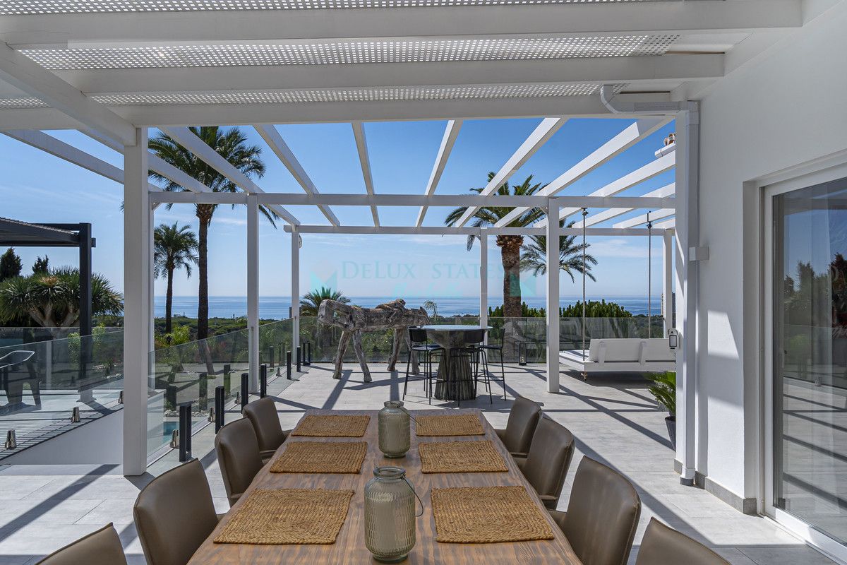 Villa for sale in Elviria, Marbella East