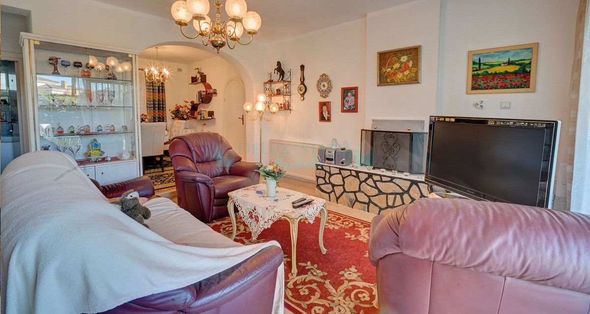 Villa for sale in Marbesa, Marbella East