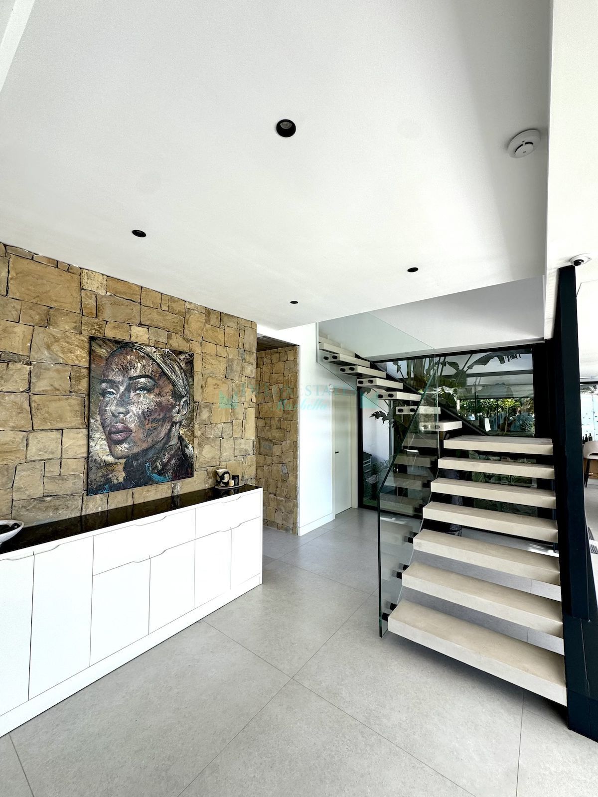 Villa for sale in Nagüeles, Marbella Golden Mile