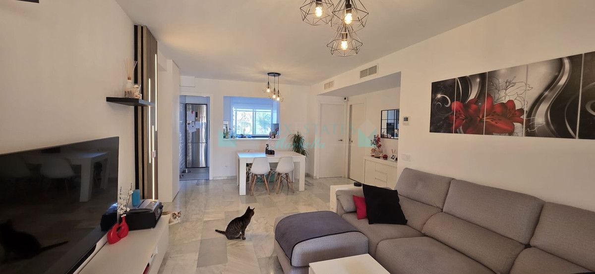 Apartment for sale in Costabella, Marbella East
