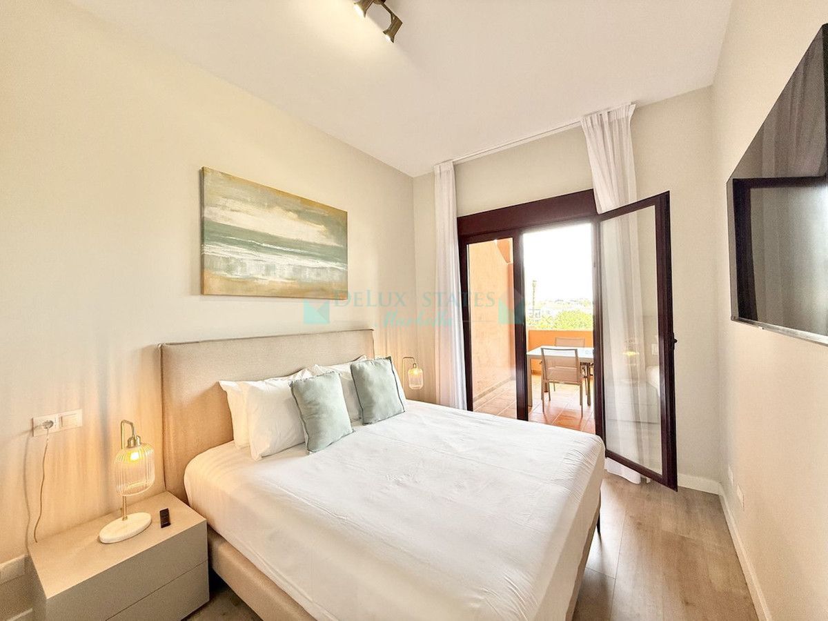Apartment for sale in Benahavis