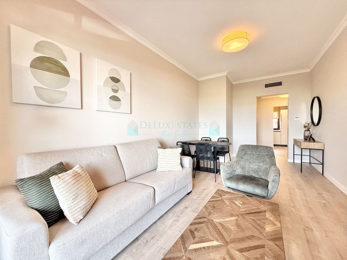 Apartment for sale in Benahavis