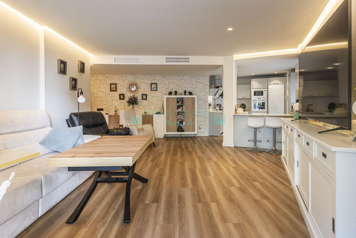 Apartment for sale in Estepona