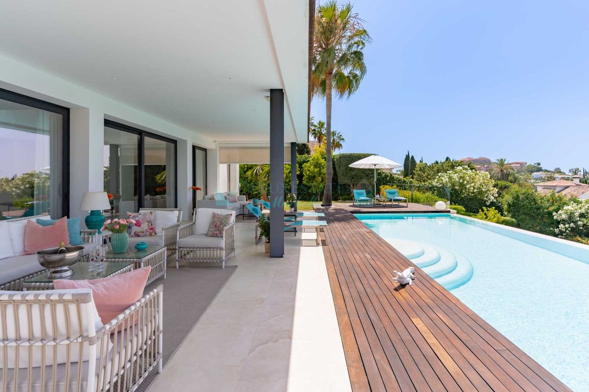 Villa for rent in Nueva Andalucia