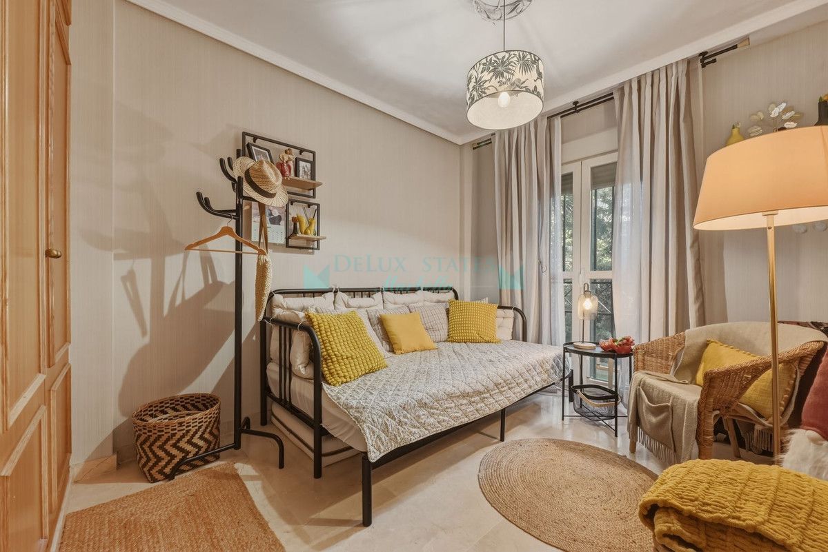 Ground Floor Apartment for sale in Carib Playa, Marbella East