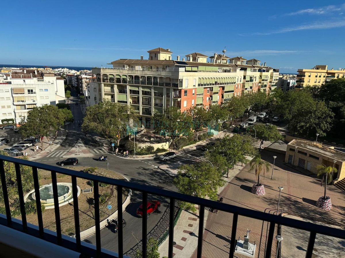 Apartamento en venta en Estepona