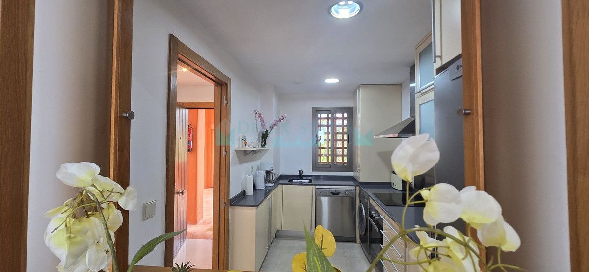 Ático en venta en New Golden Mile, Estepona