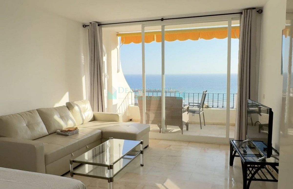 Apartment for sale in Cabopino, Marbella East