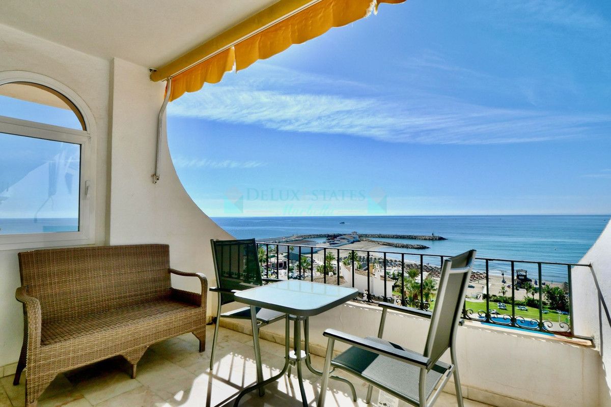 Apartment for sale in Cabopino, Marbella East