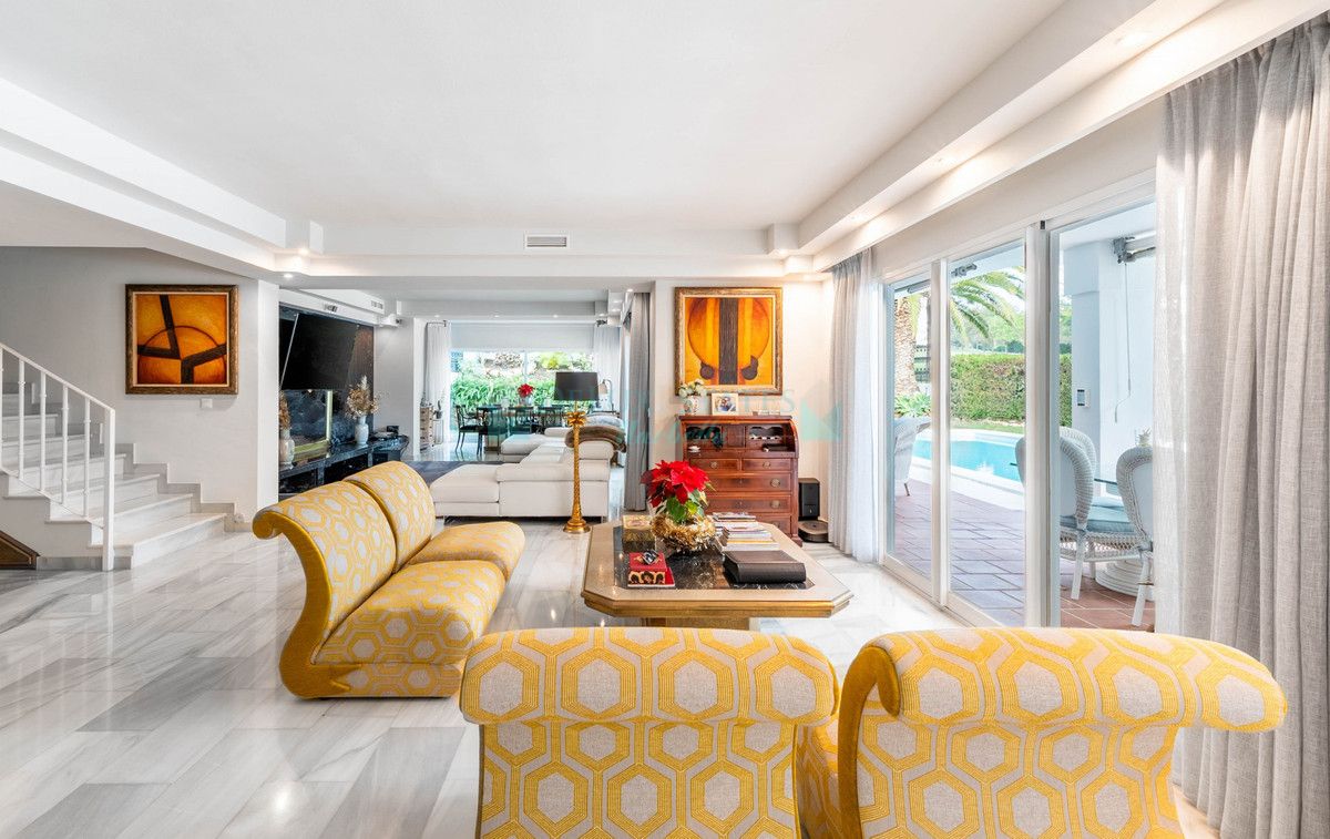 Semi Detached Villa for sale in La Quinta, Benahavis