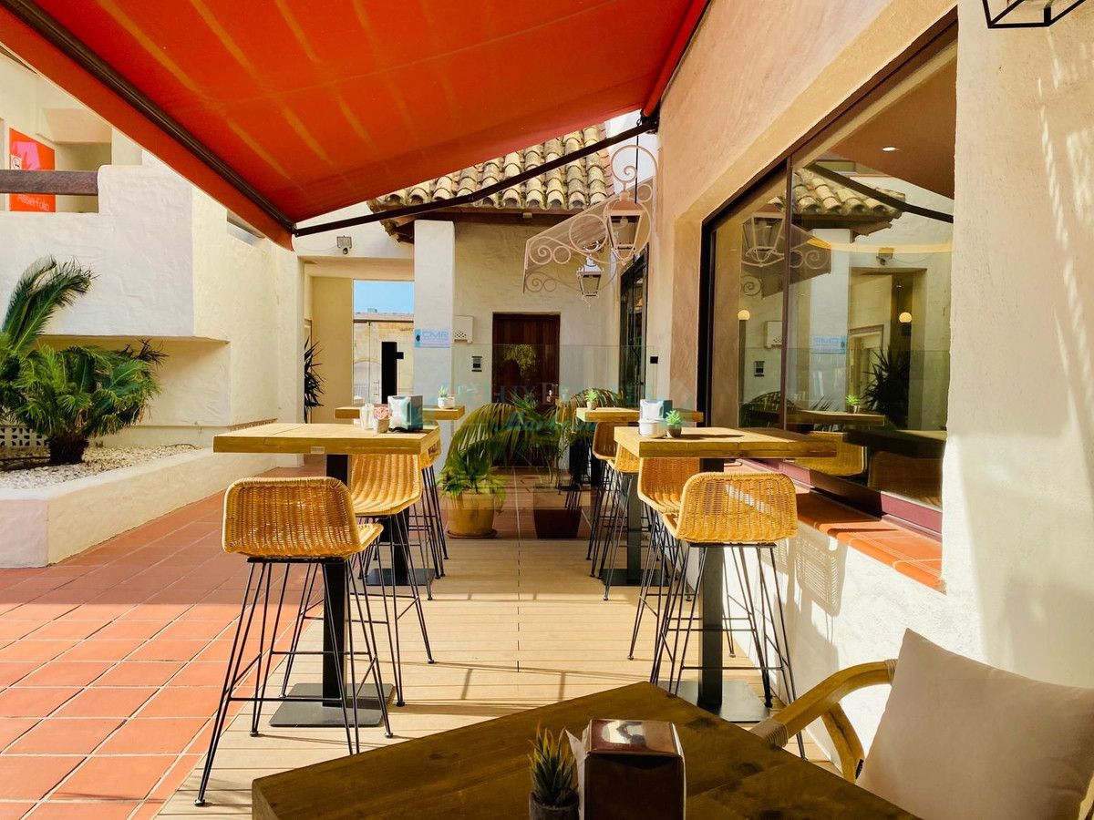 Office for sale in Nueva Andalucia