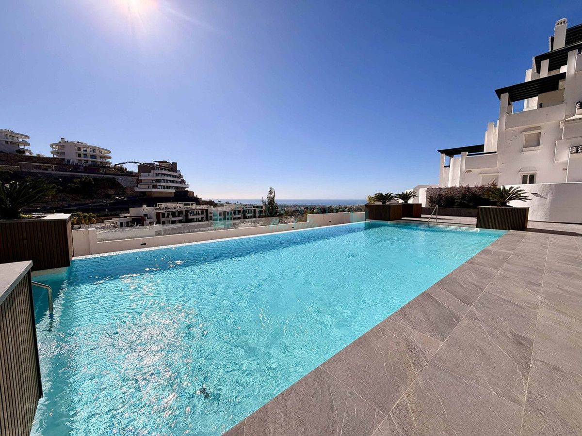 Apartamento en venta en Benahavis