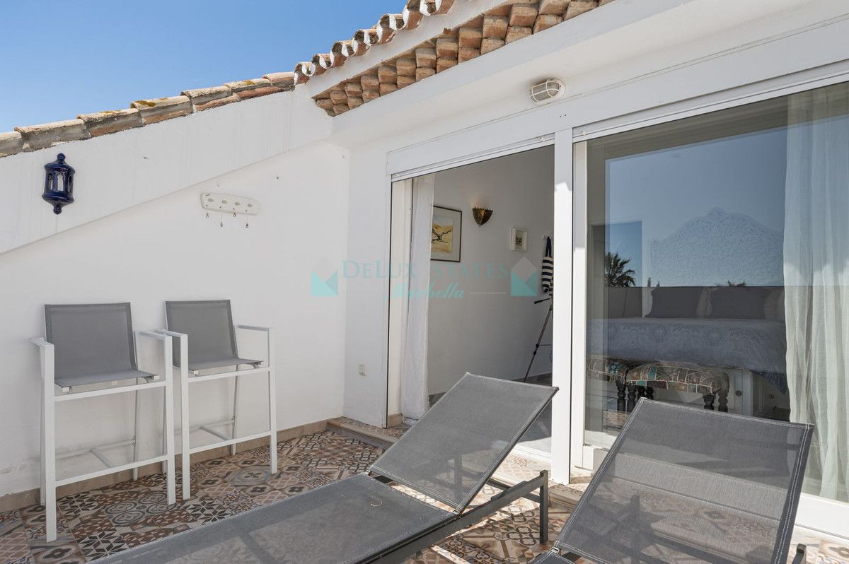 Town House for sale in Estepona