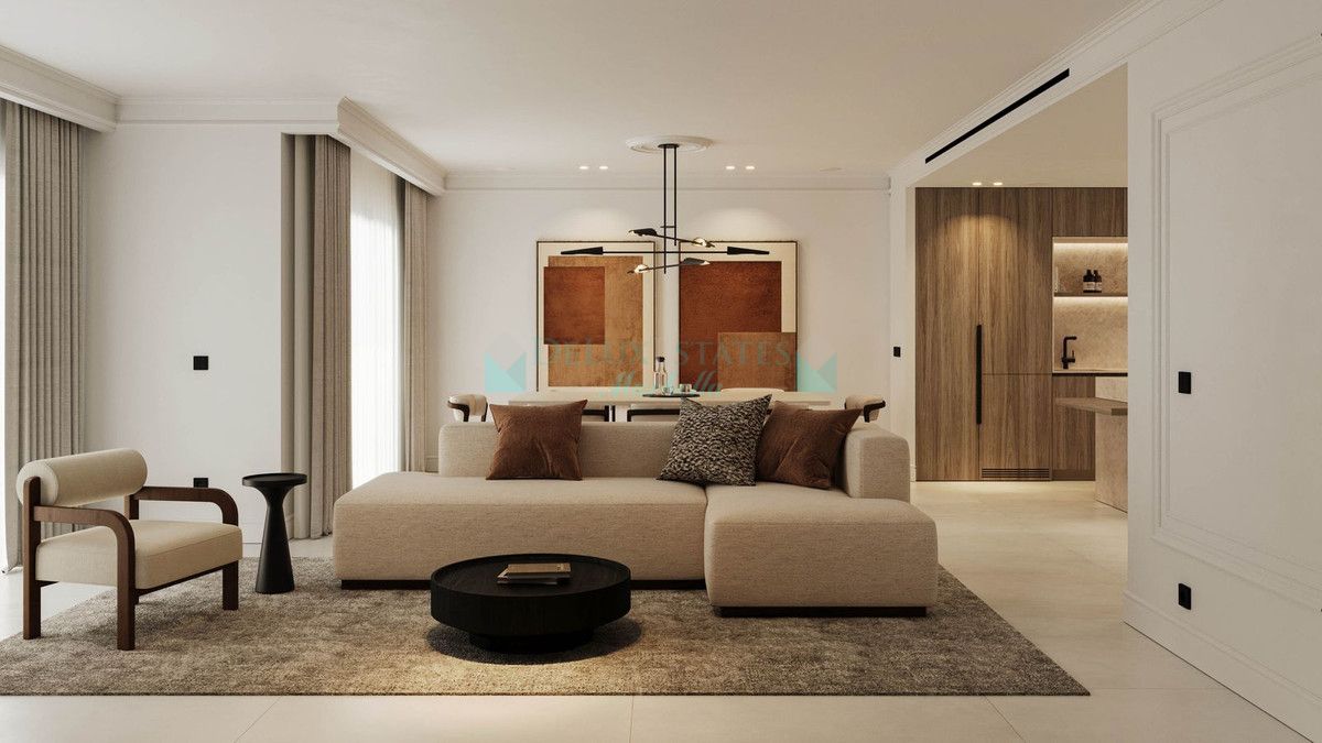 Town House for sale in Nueva Andalucia