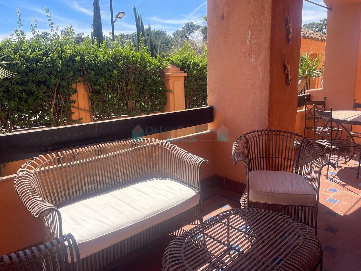 Ground Floor Apartment for sale in Hacienda del Sol, Estepona