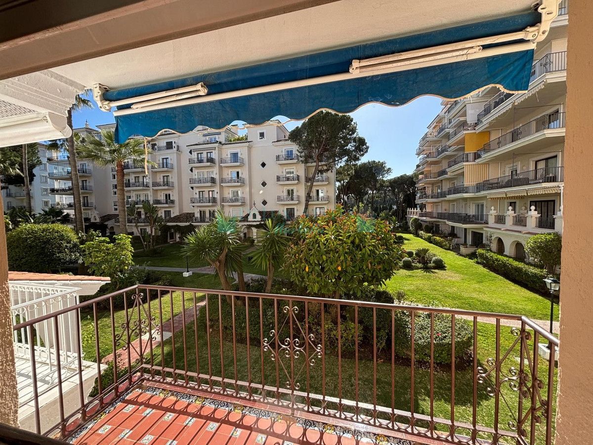 Apartamento en venta en Nueva Andalucia