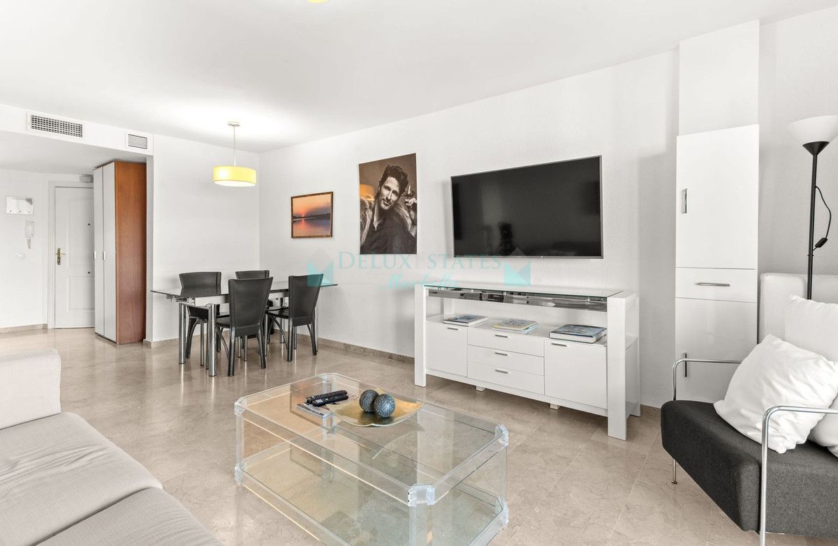 Ático en venta en Atalaya, Estepona