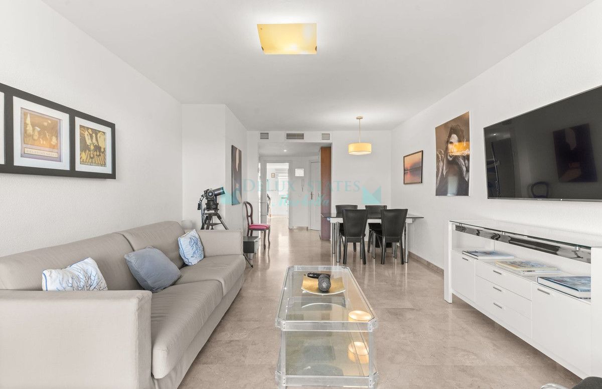 Ático en venta en Atalaya, Estepona