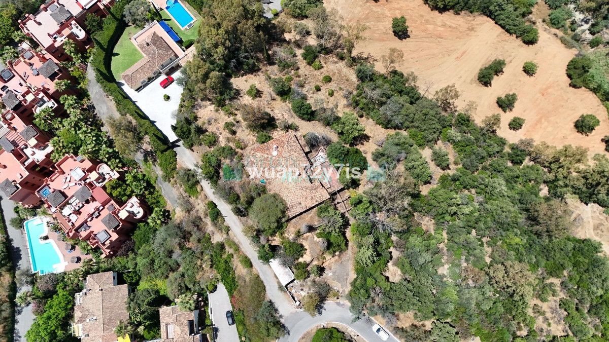 Residential Plot for sale in Benahavis