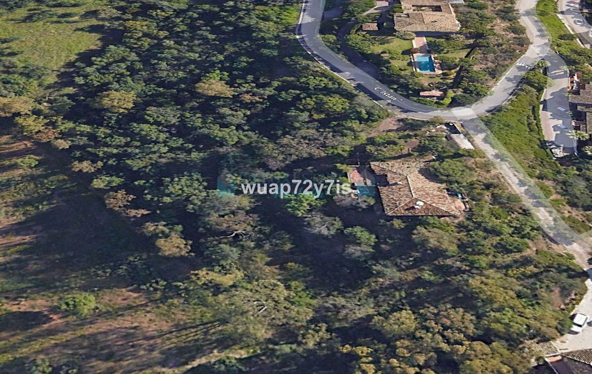 Residential Plot for sale in Benahavis