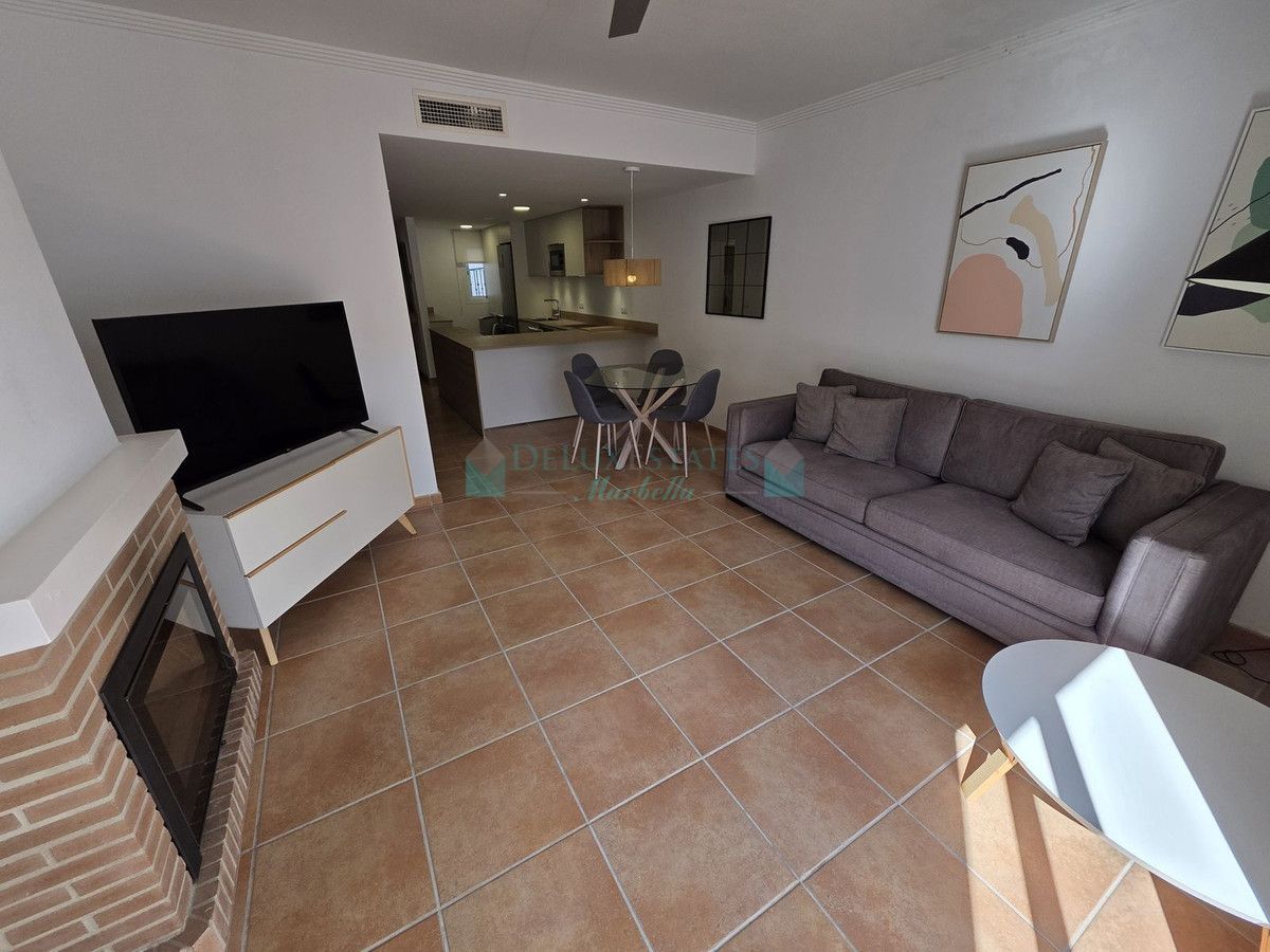 Adosado en alquiler en Benahavis