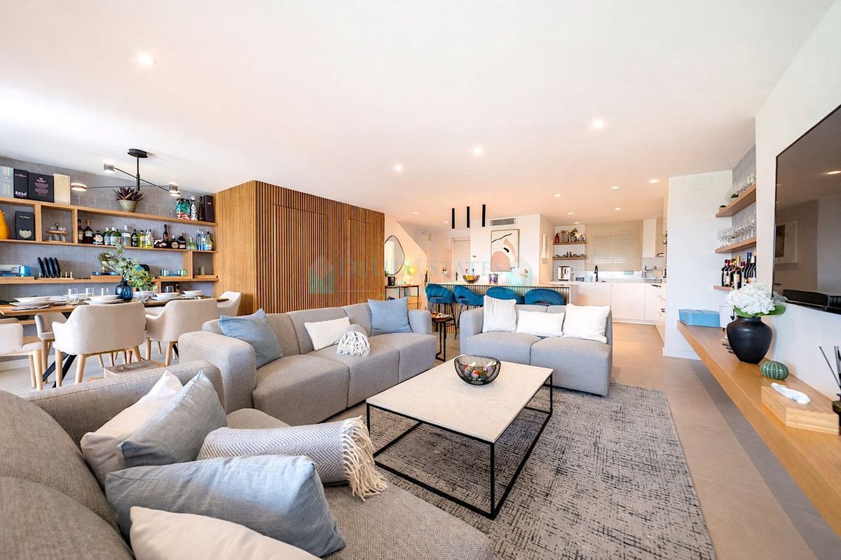 Town House for sale in Estepona