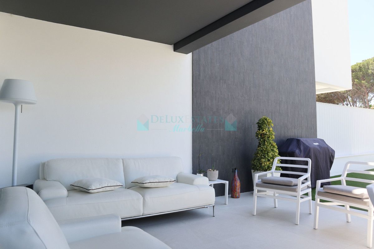 Town House for rent in Estepona