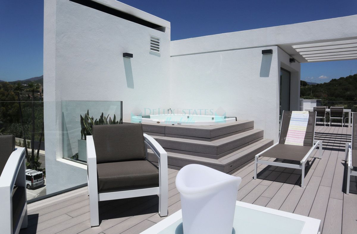 Town House for rent in Estepona