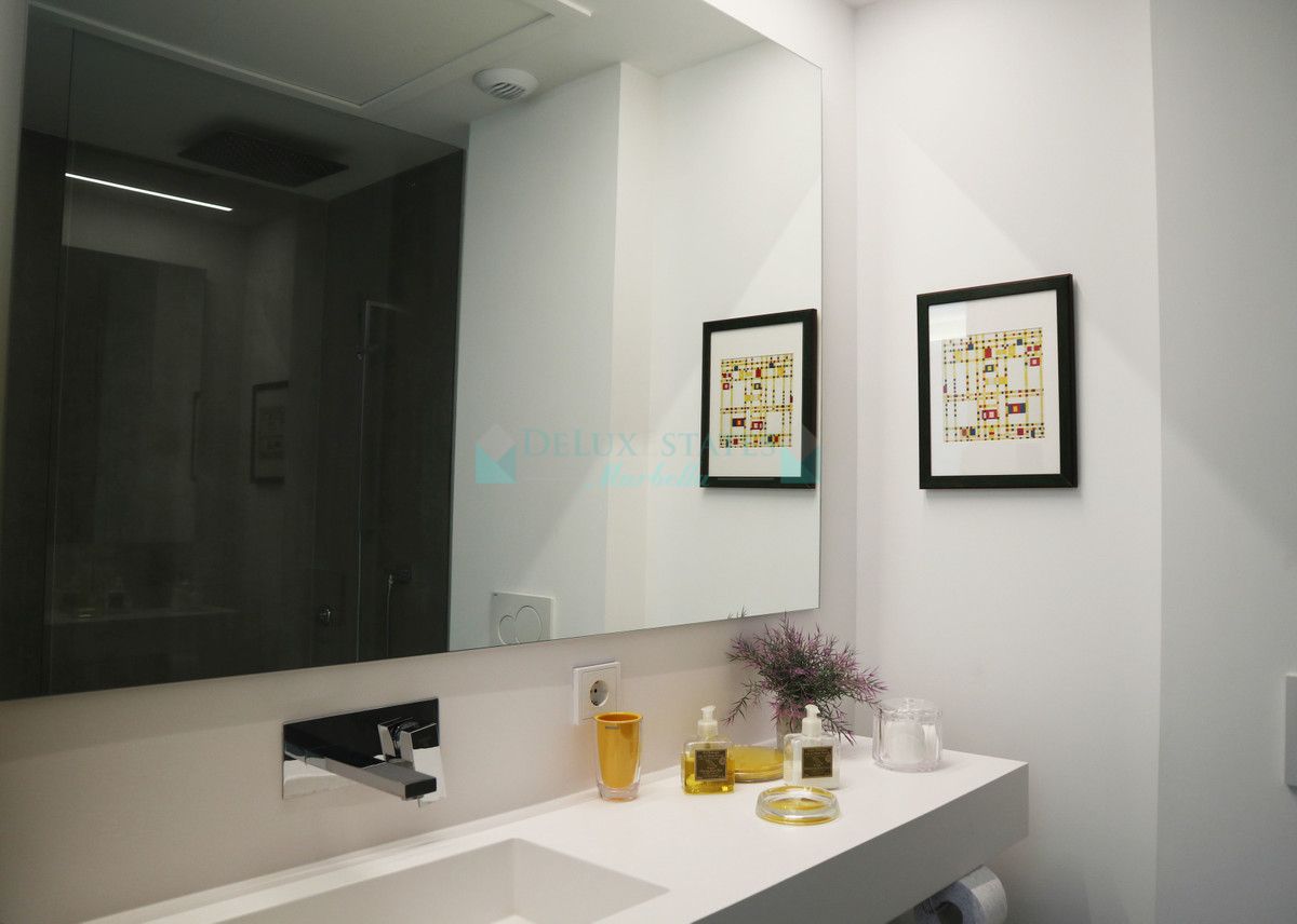 Town House for rent in Estepona