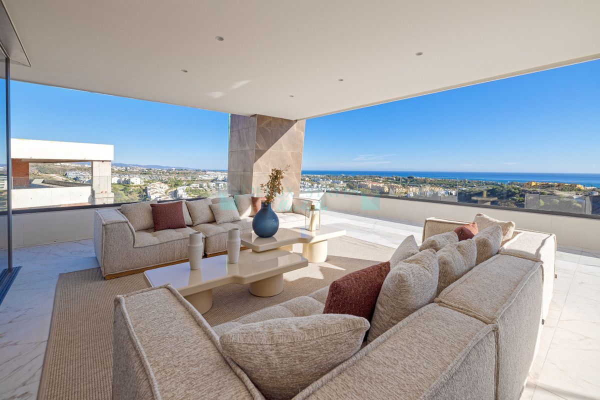 Ground Floor Apartment for sale in New Golden Mile, Estepona