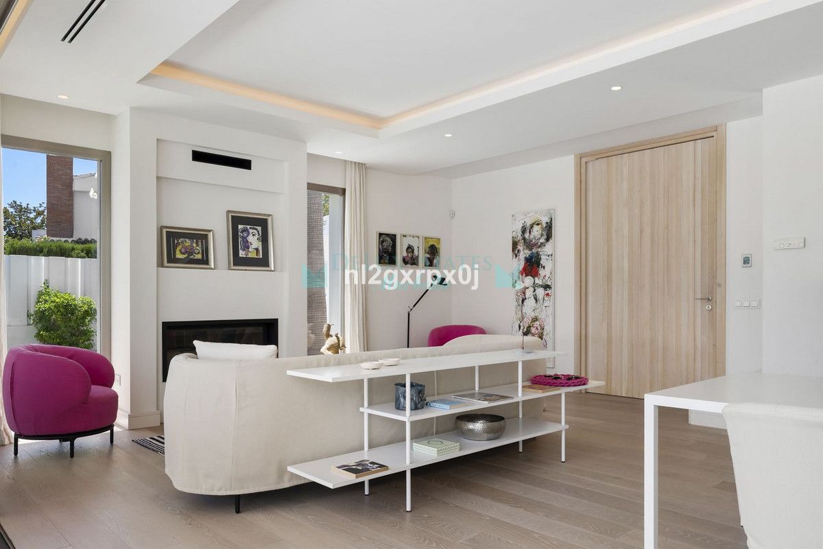 Villa for sale in Marbella