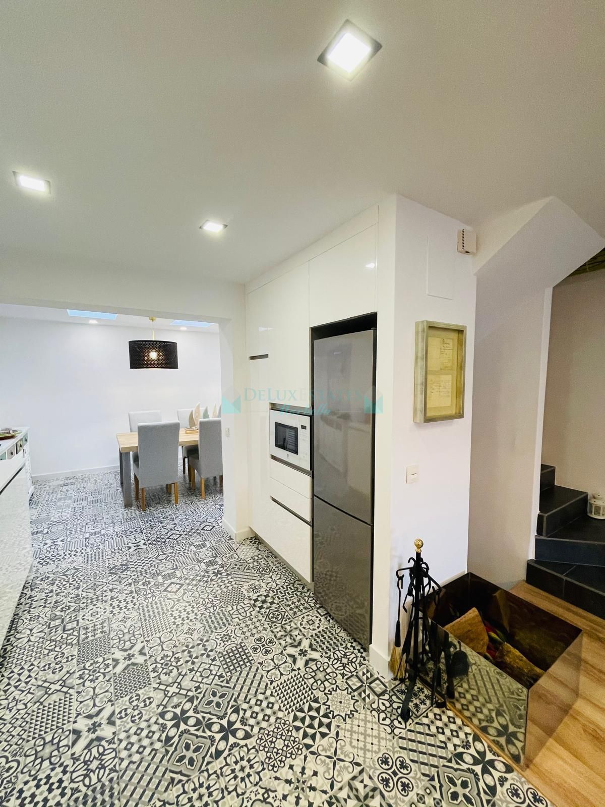 Town House for sale in Istan