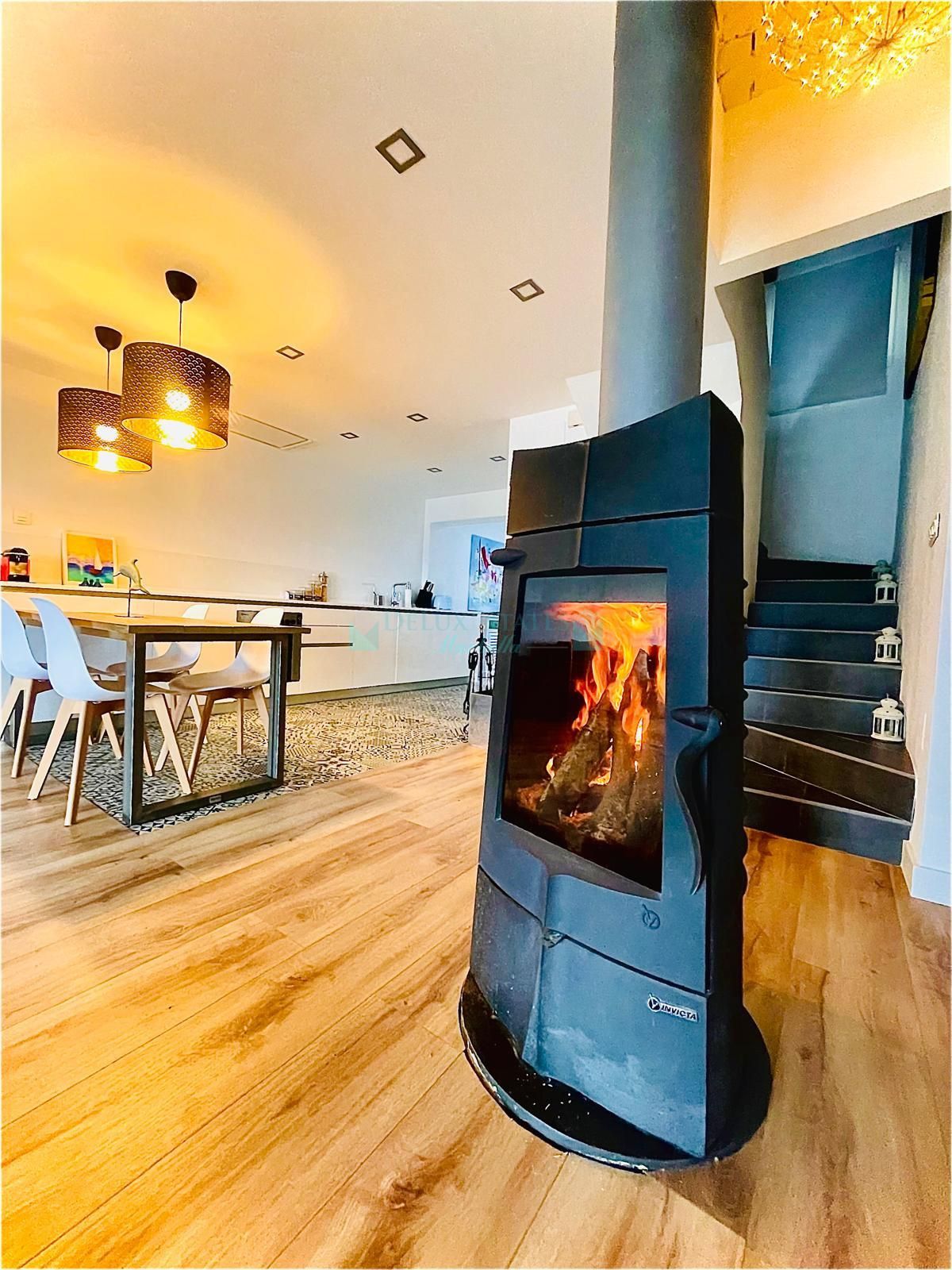 Town House for sale in Istan