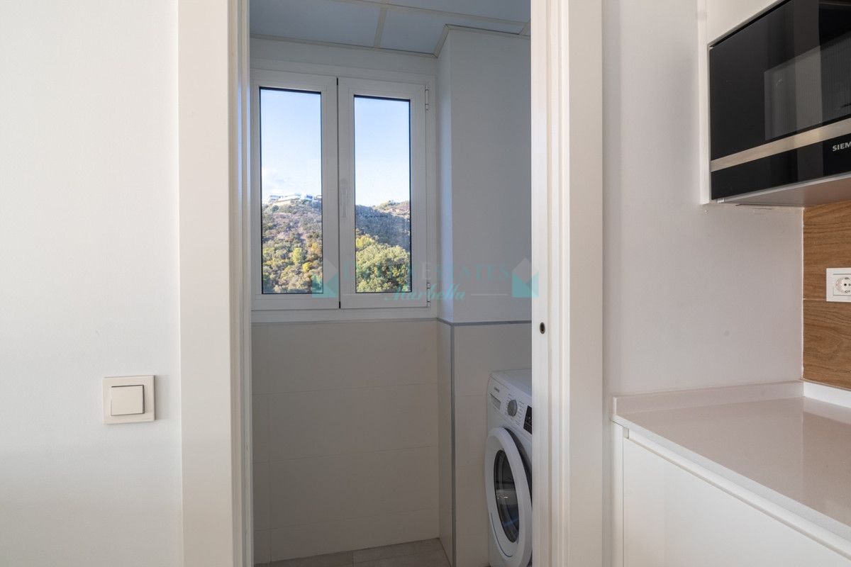 Penthouse for sale in Los Altos de los Monteros, Marbella East