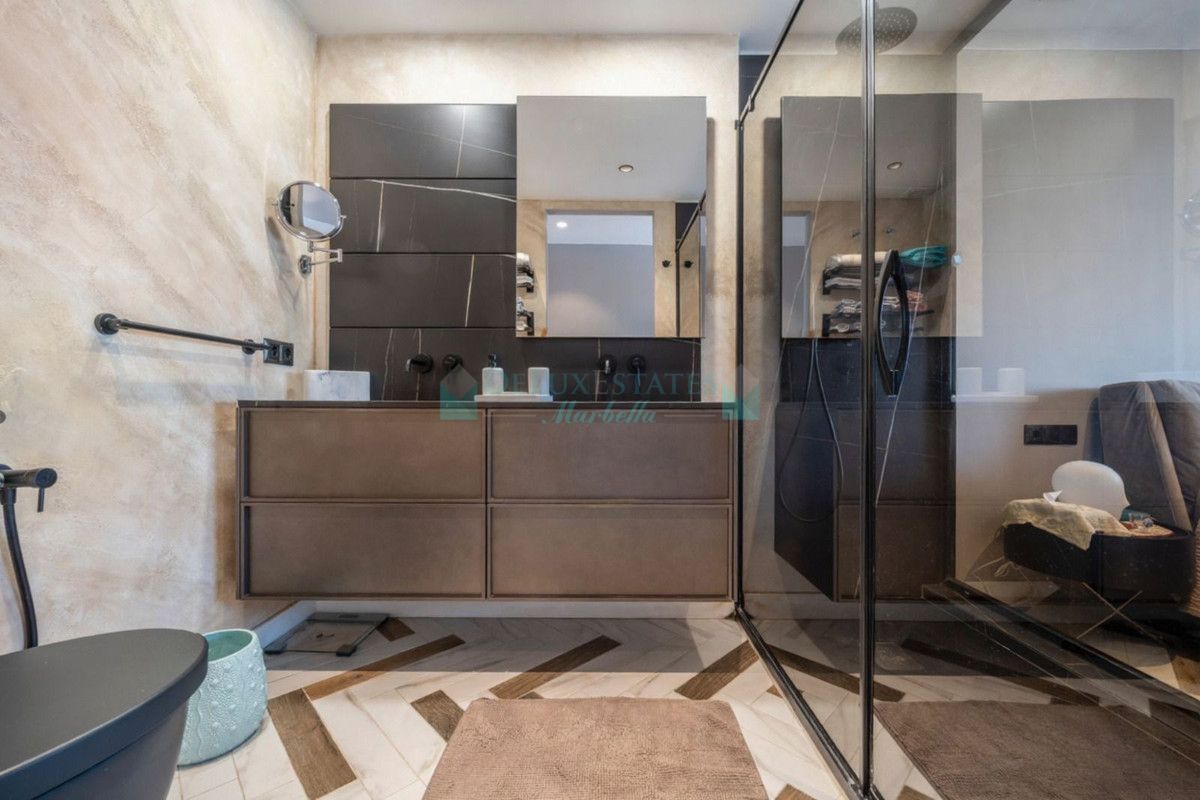 Apartment for sale in Marbella - Puerto Banus