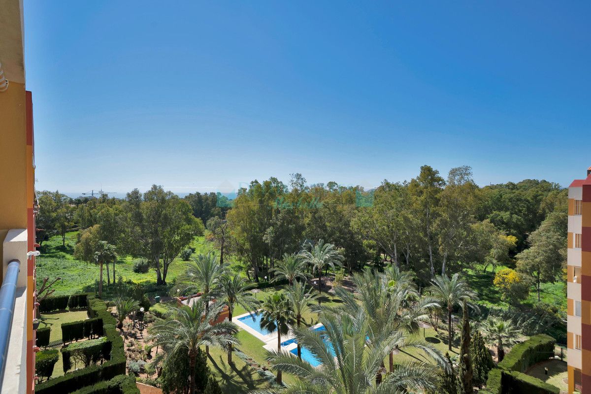 Penthouse for sale in Estepona