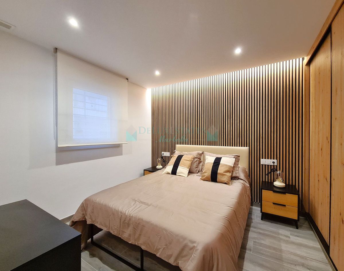 Apartamento en venta en Estepona