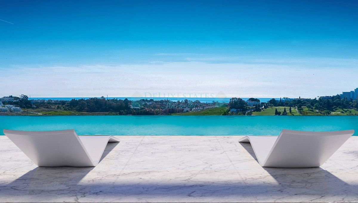 Apartment for sale in El Paraiso, Estepona