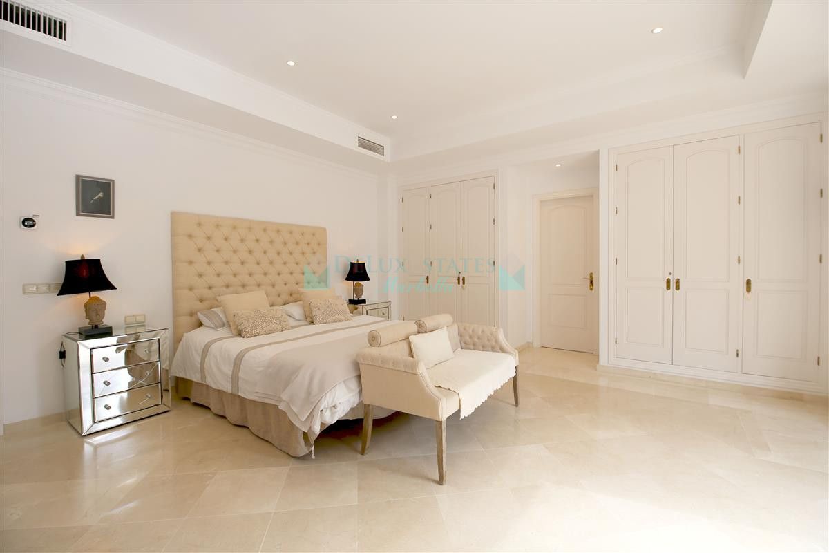 Villa en alquiler en Estepona
