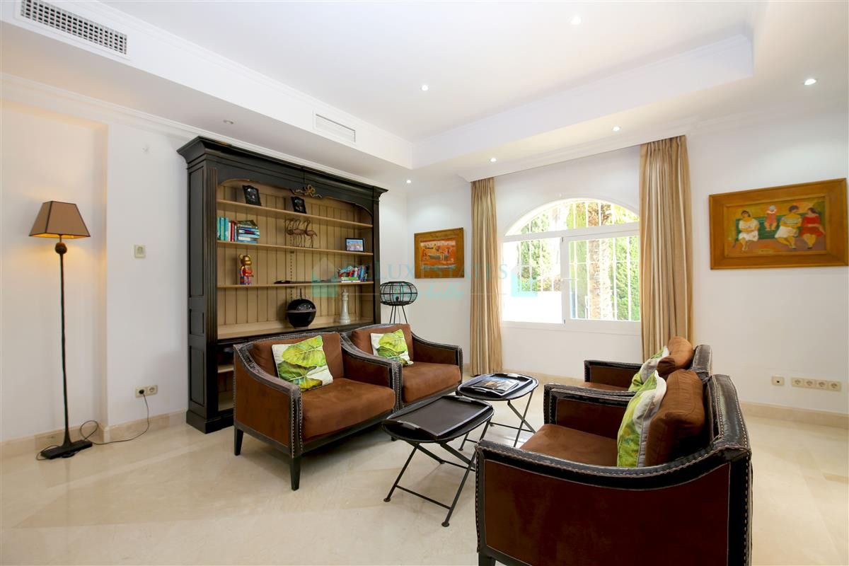 Villa en alquiler en Estepona