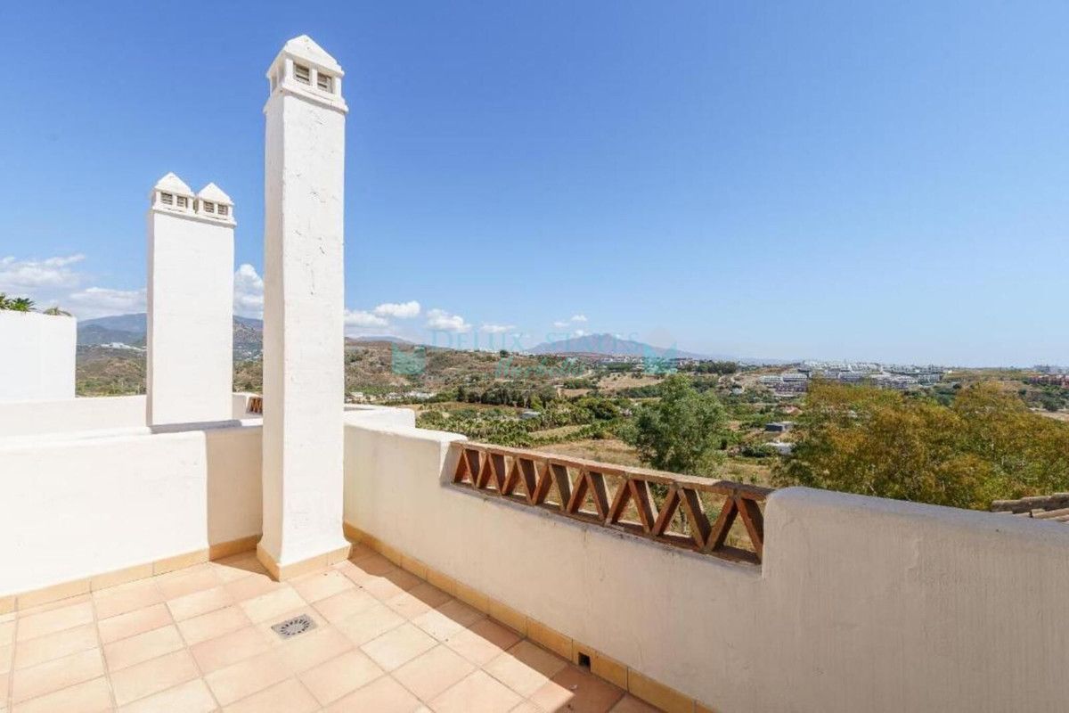 Penthouse for sale in Estepona